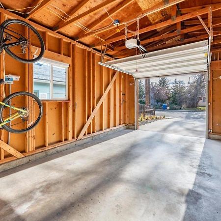 Mid Century Modern Boise-River Bungalow W/ Hot Tub 외부 사진