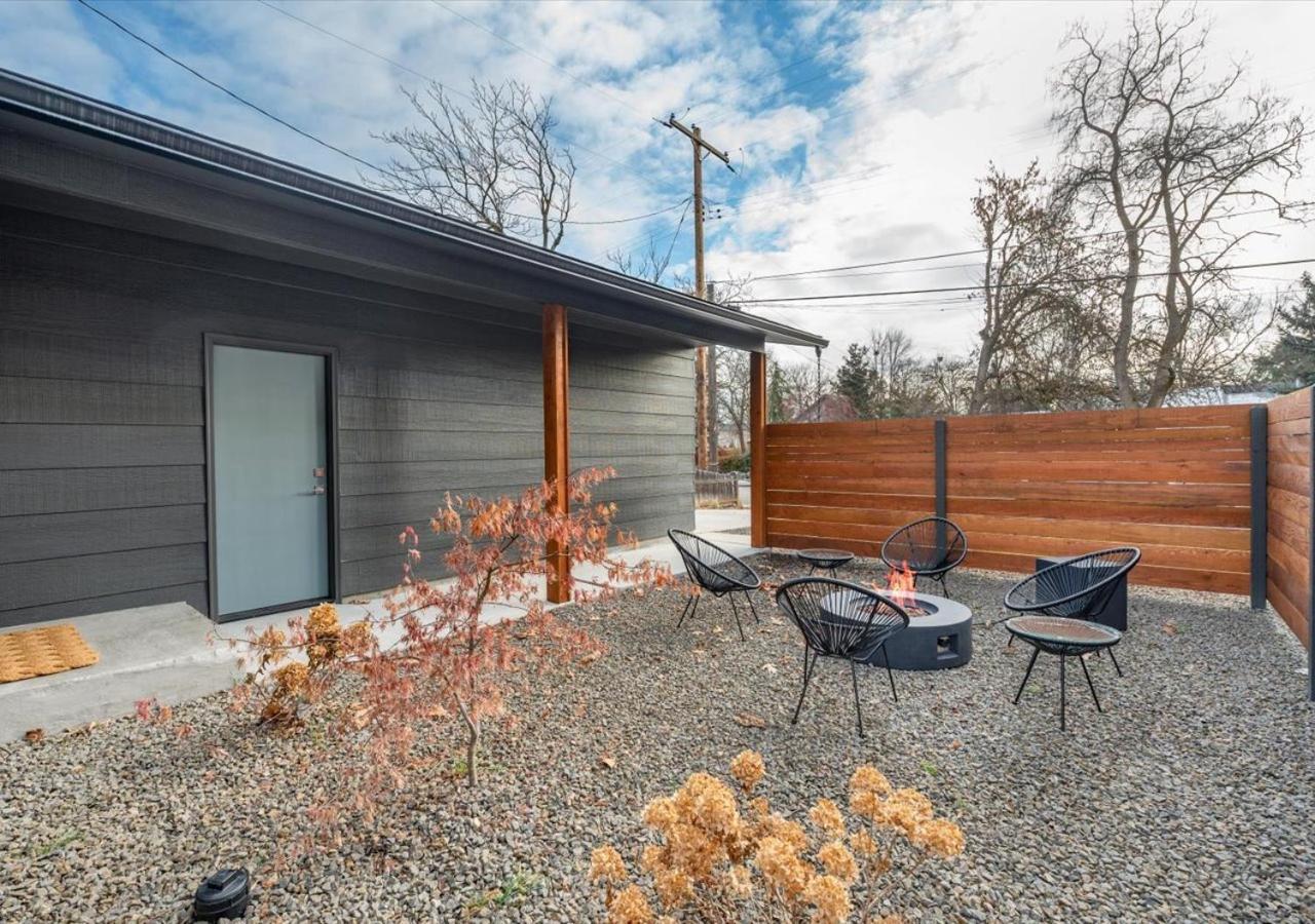 Mid Century Modern Boise-River Bungalow W/ Hot Tub 외부 사진