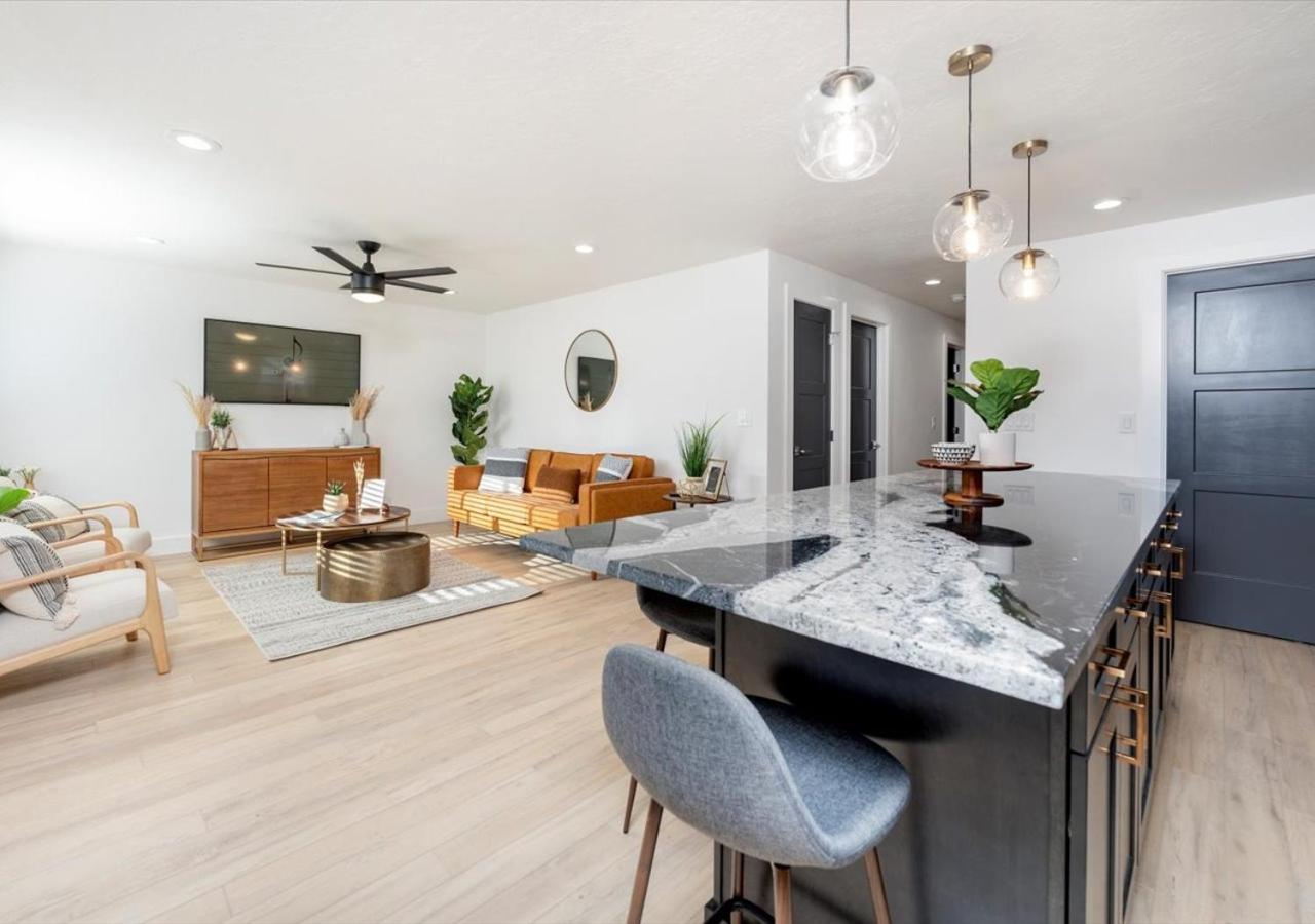 Mid Century Modern Boise-River Bungalow W/ Hot Tub 외부 사진